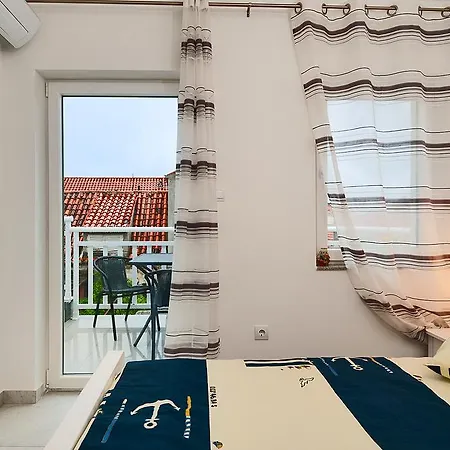 Marta Apartamento Baška Voda